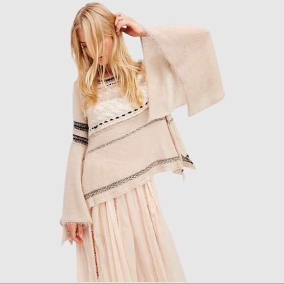 FREE PEOPLE Craft Time Sweater HUGE DRAMATIC Sleeves XS OVERSIZED can fit S M - Picture 14 of 15